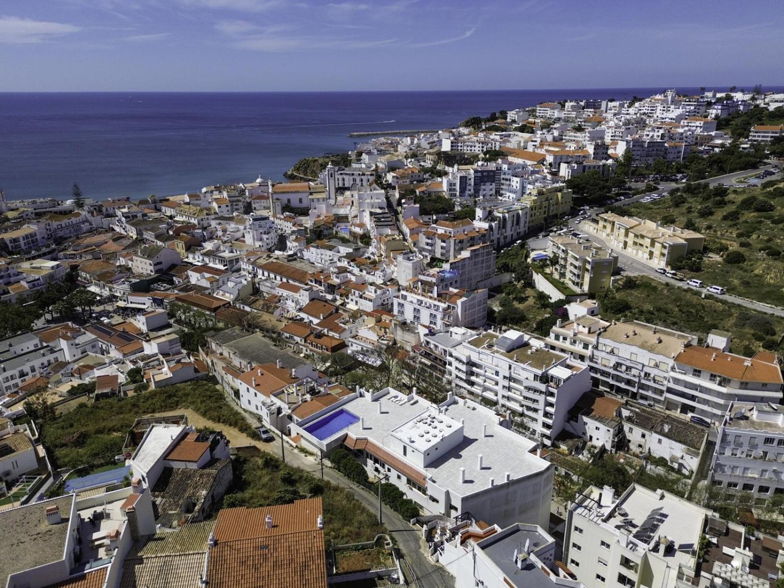 By Ocvillas * Albufeira